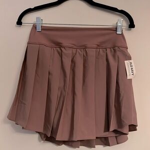 NWT old navy pleated skirt (skirt)